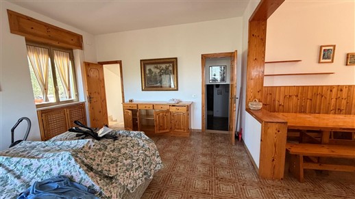 Villa Panoramica In Buone Condizioni Con Trullo Comunicante.